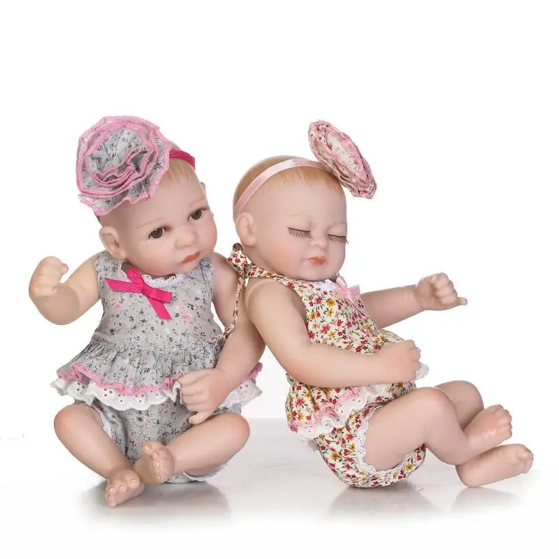 

Brand New Full Silicone Body Reborn Doll Baby Toys Cute Kids Friends Childhhood Company Holiday Xmas Gifts
