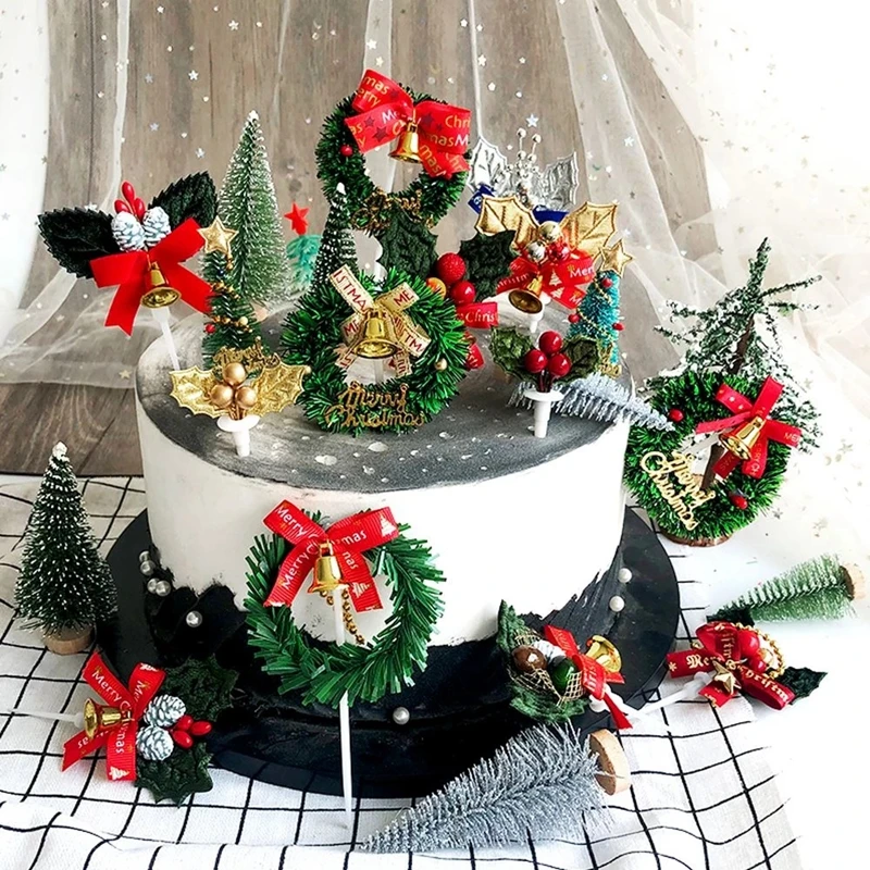 

5pcs Merry Christmas Cake Toppers Mini Christmas Tree Cake Topper Xmas Decorations for Home New Year Birthday Party Cake Decor