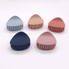 Заколка для волос с кошачьими ушками женская, однотонный зажим из акриловой смолы, милый аксессуар на голову