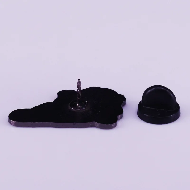 

ZF1501 Cat Jewelry Enamel Pins And Brooches Cartoon Creative Metal Denim Hat Badge For Friends Kids