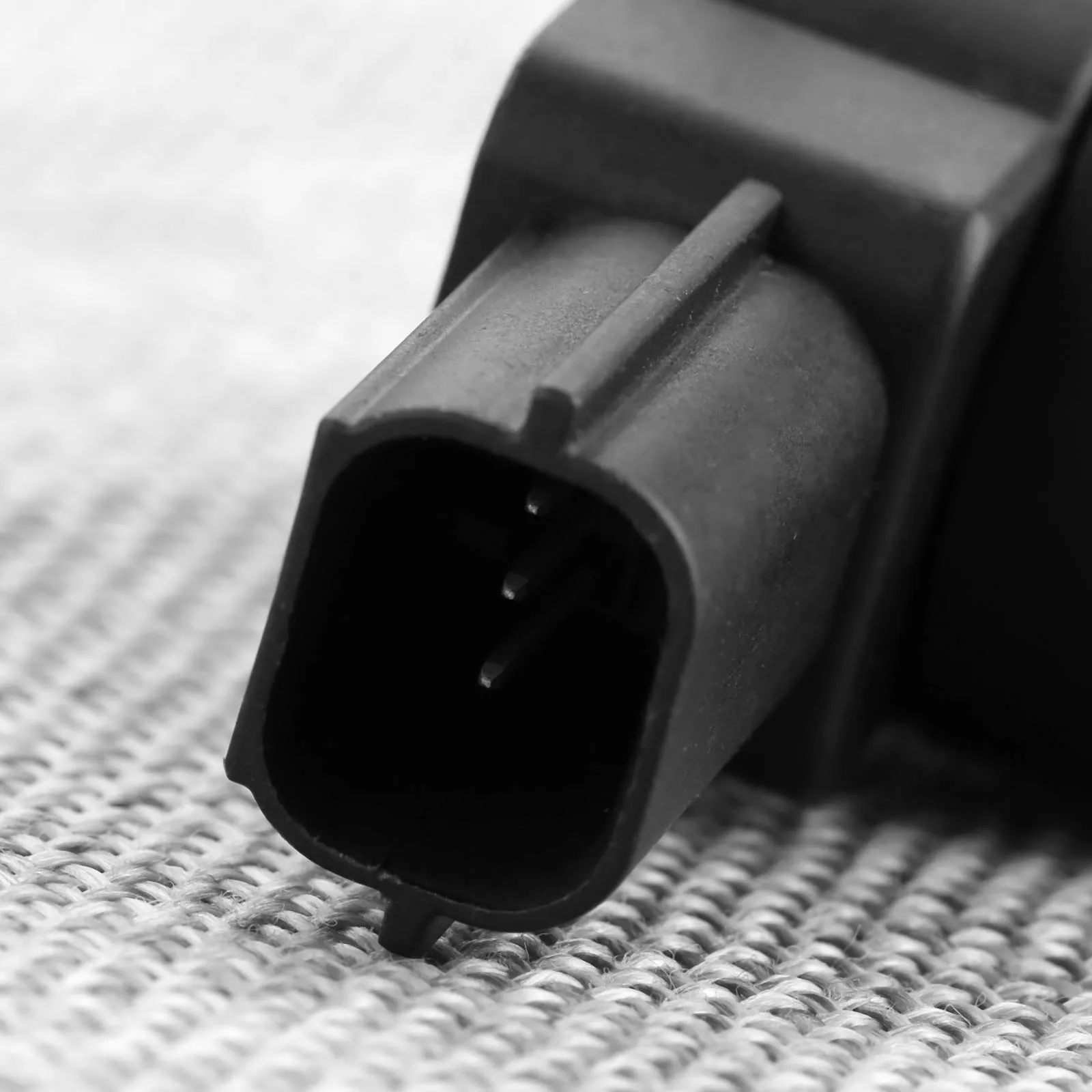 

PDC Rear Parking Sensor Assist 25961404 0263003923 For G M Chevrolet Silverado Avalanche Park Packtronic 15239247 25962147
