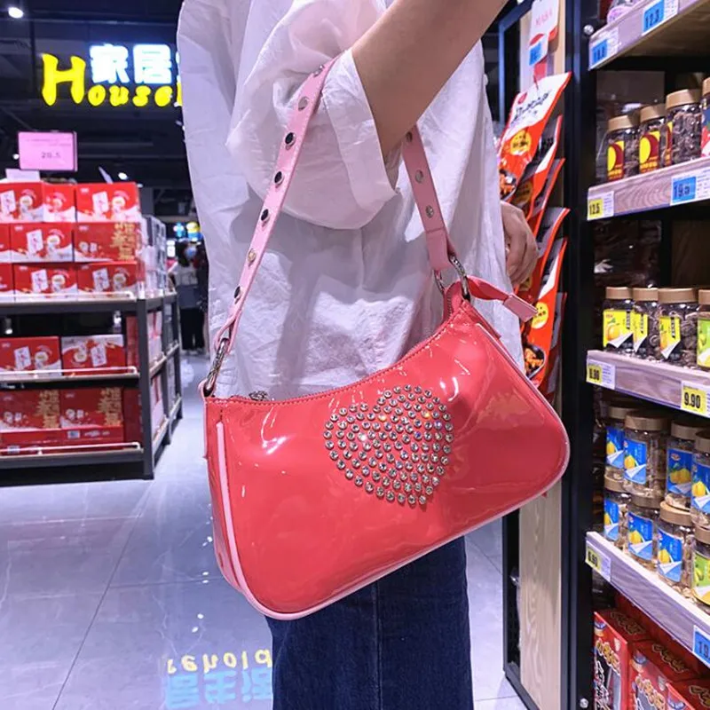 Летняя Новинка 2020 года Лакированная кожа Стразы для девочек Сумочка-Багет из