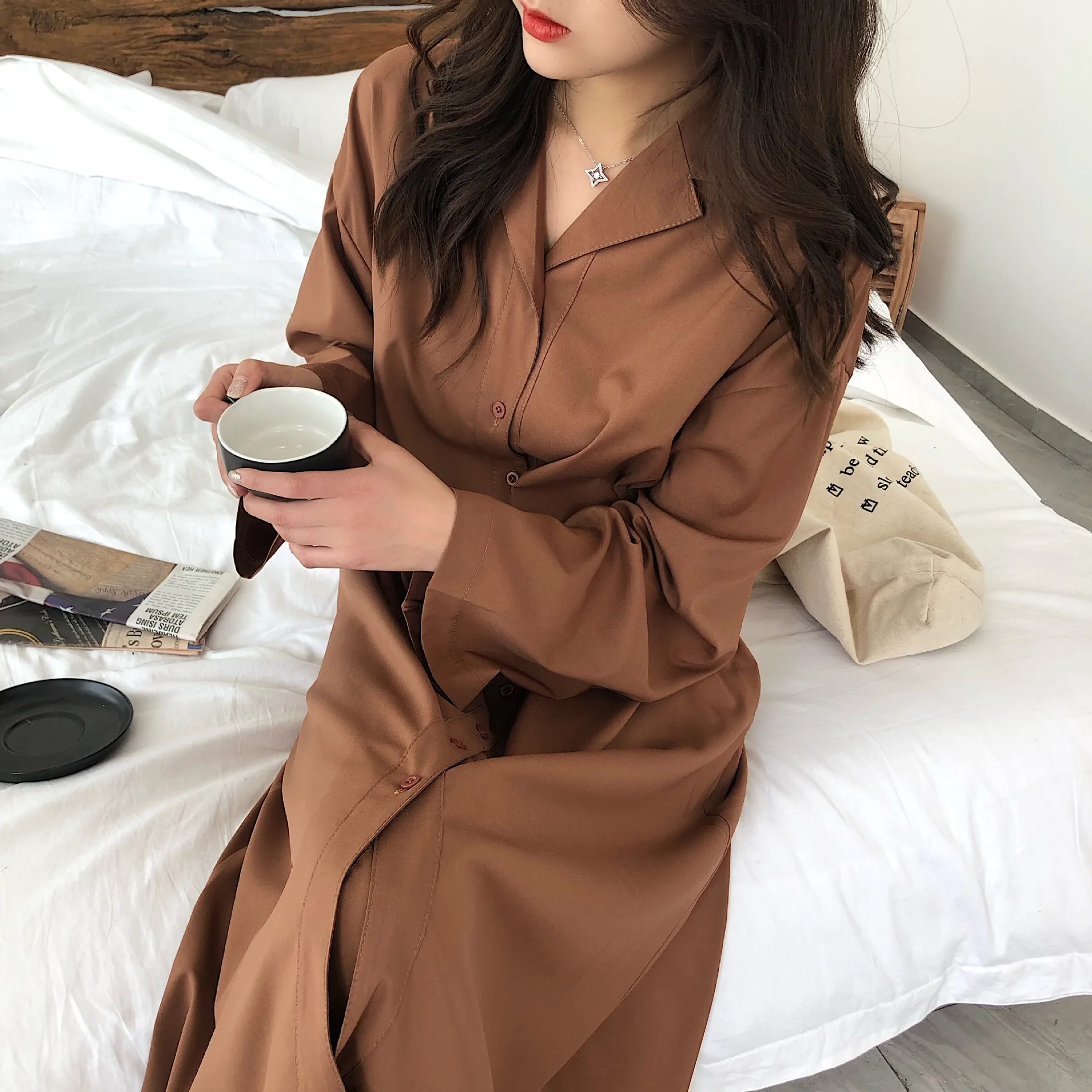 2020 Южно корейское шикарное свободное платье рубашка с отворотами на шнуровке и