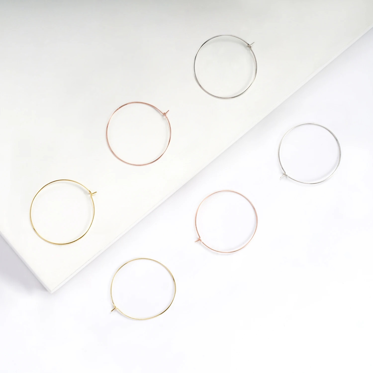 

KOSE 3 Pairs Hoop Earrings Sets for Women Girls 14K Gold Silver Rose Gold Plated Lightweight Gold Hoops Earrings 30mm