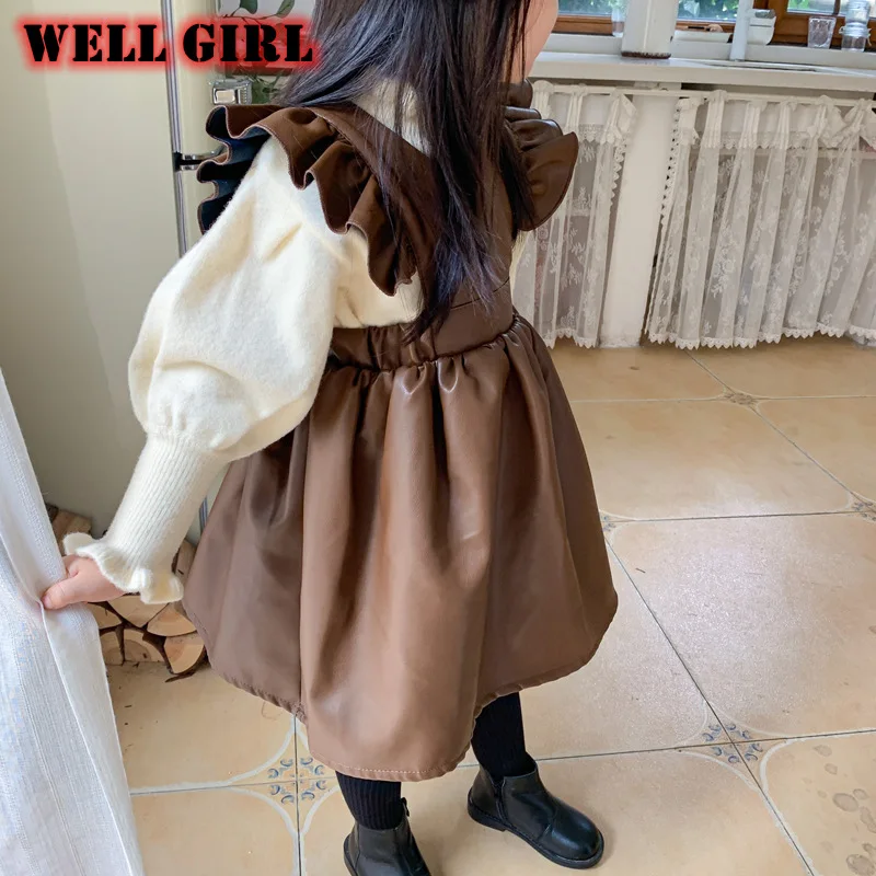 Осеннее платье средней длины для девочек на лямках из искусственной кожи с