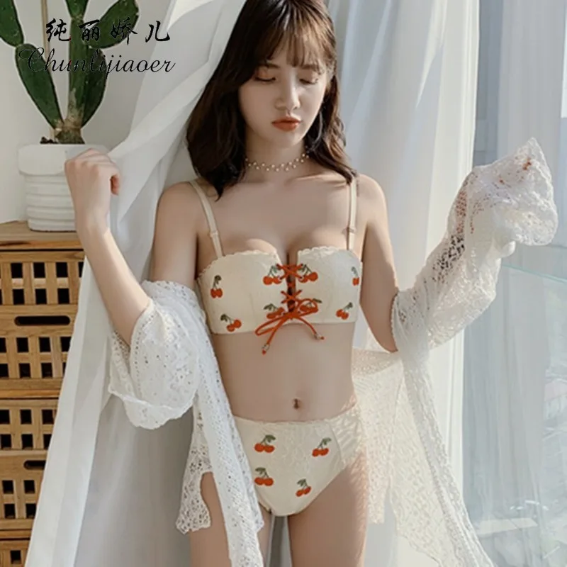 

Strapless Anti Slip Invisible Underwear Women Gather and Fold Up The Accessory Breast No Steel Ring Adjustable Sexy Comfortable