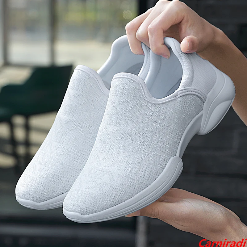 

Autumn Lightweight Slip-on Fashion Casual Shoes Women Breathable Jogging Mother Sneakers Ladies Flying Weave Soft Walking Shoes