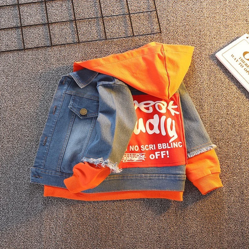 Джинсовая куртка для мальчиков и девочек с капюшоном надписью | Детская одежда