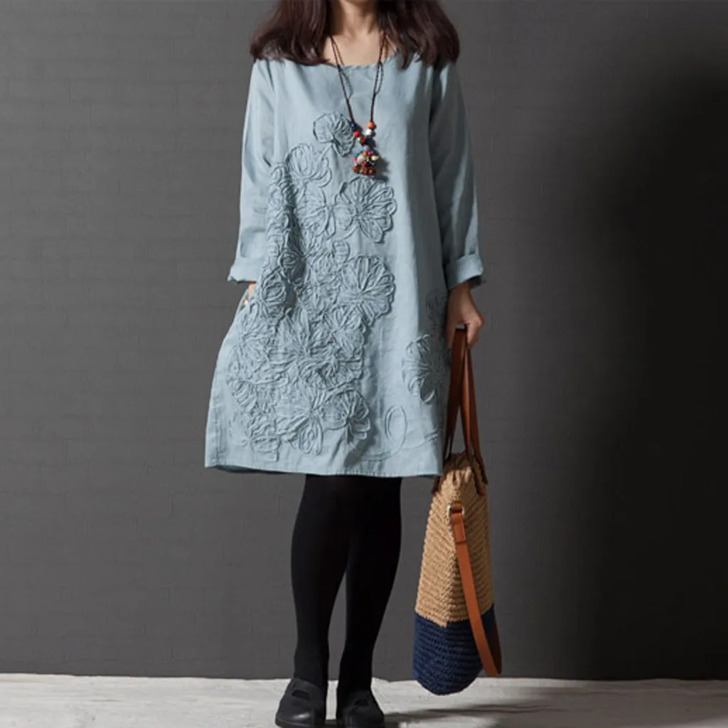 Льняное свободное платье с вышивкой и длинными рукавами женское элегантное