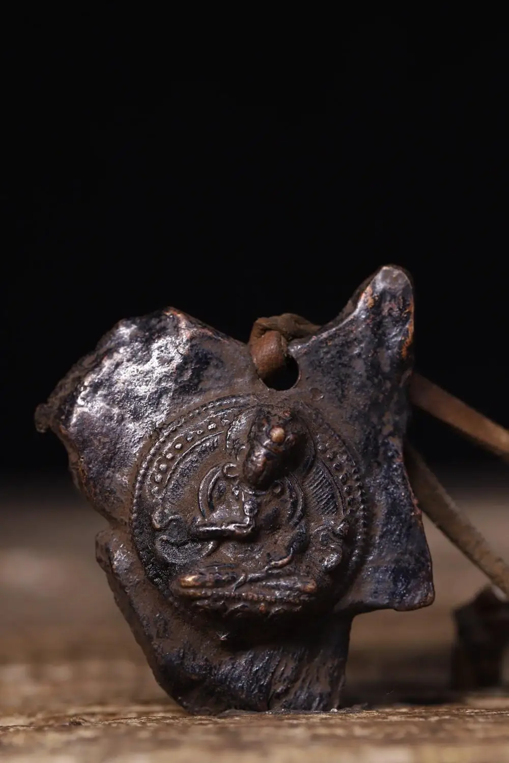 

2" Tibet Buddhism Temple Old bronze Old buddha statue Vajra Buddha statue Amulet pendant Dharma Town House Exorcism
