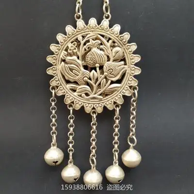 

Exquisite antique silver-plated pressure forbidden lock bell with double-sided flowers