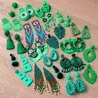 Серьги-подвески женские ROYALBEIER, с зелеными бусинами и бахромой