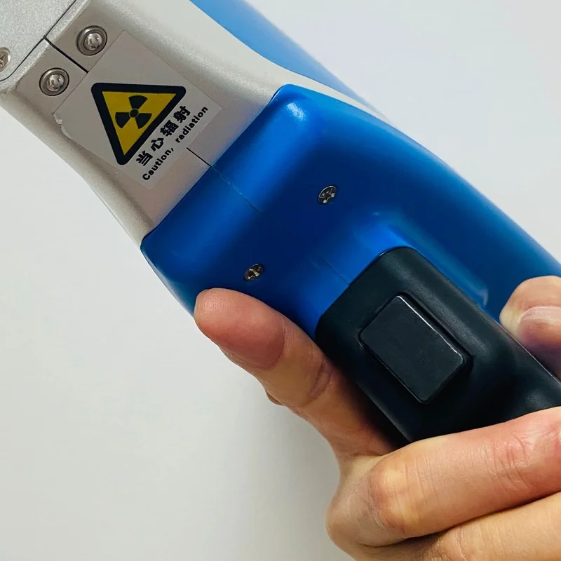 Рекламный цифровой портативный анализатор сплава |