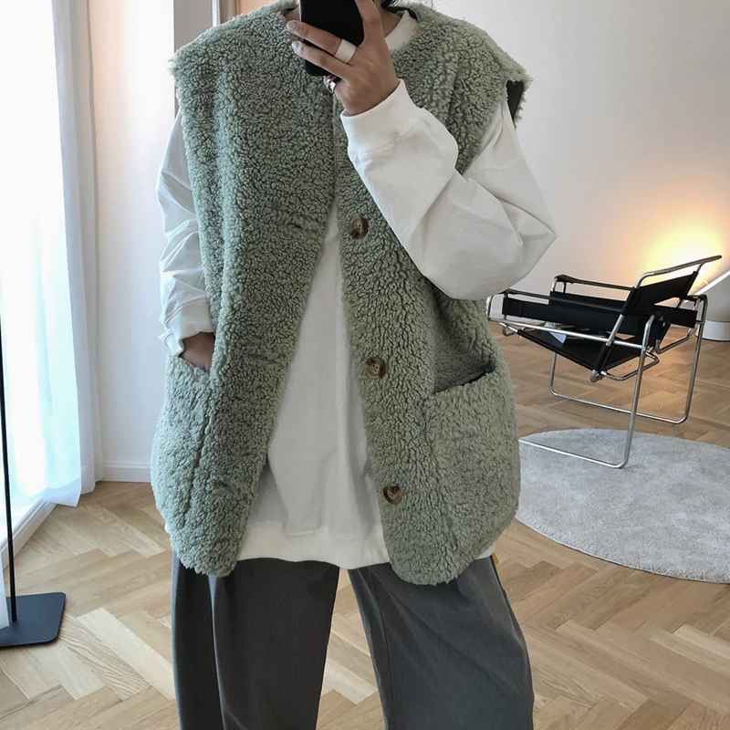 

Lamb hair waistcoat wear on both sides of the autumn new Korean version of warmth and thick fur one soft loose women's vest