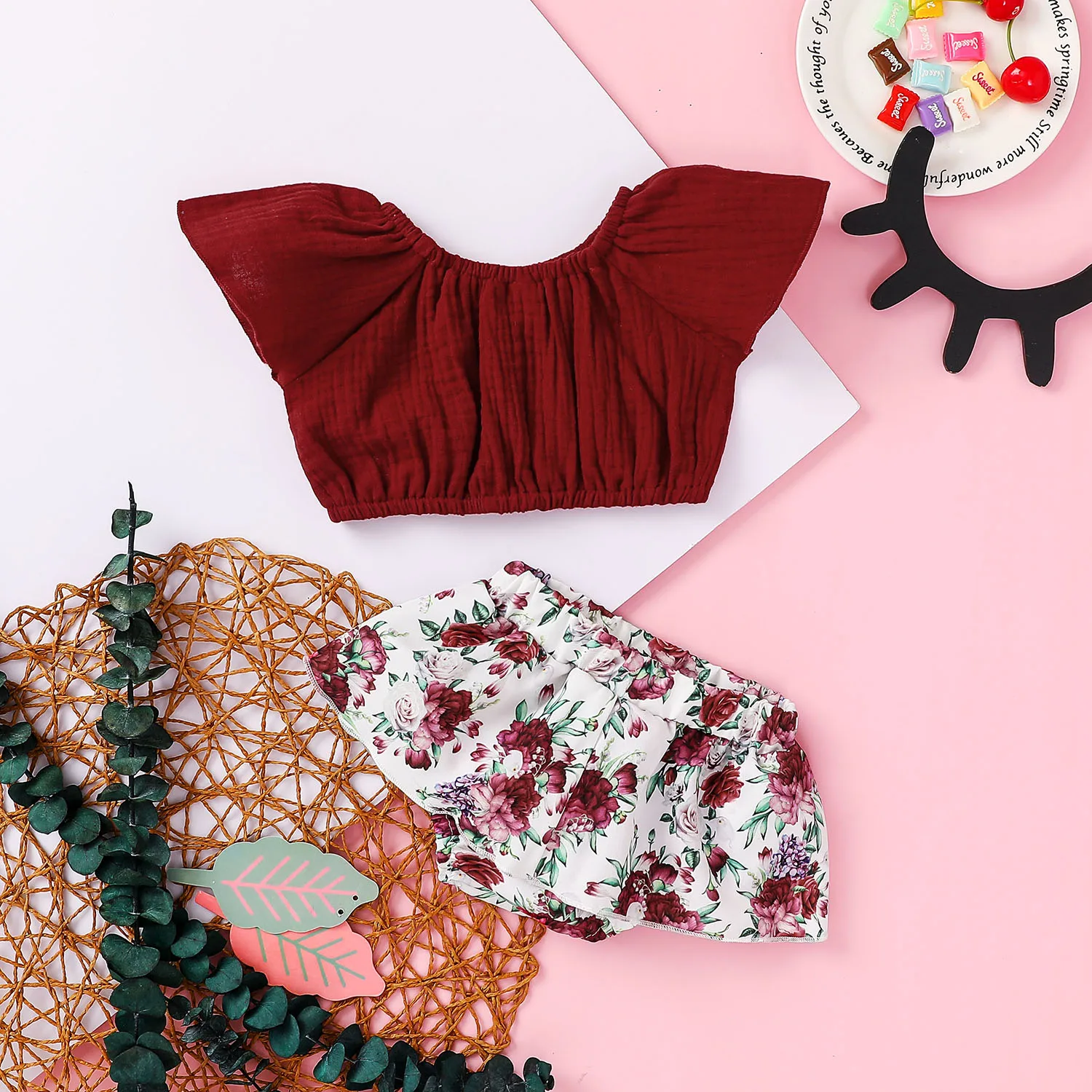 

2 Pcs Newborn Summer Outfits Baby Girl Solid Color Short Sleeve Round Neck Pullover + Floral Bowknot Culotte