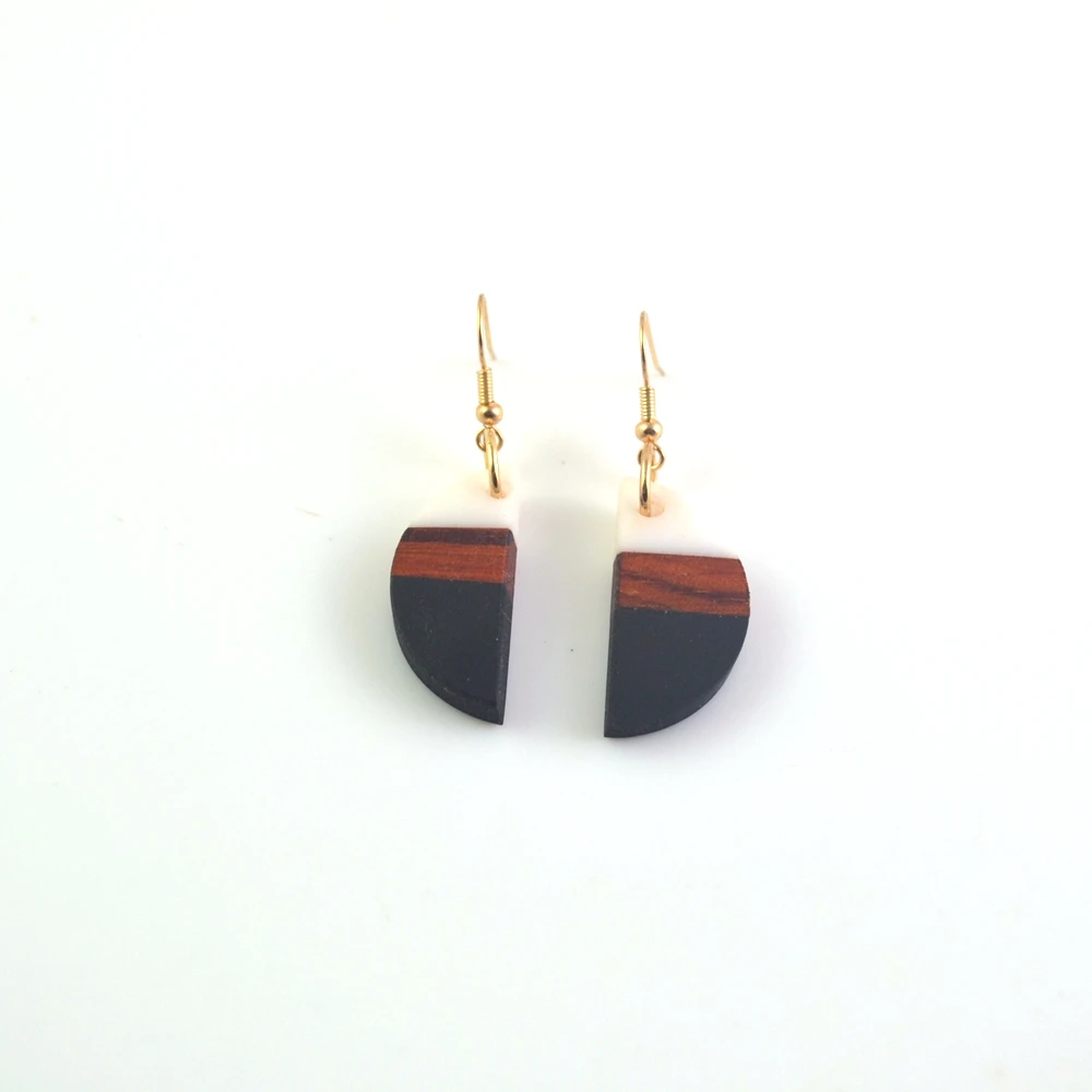 Женские серьги из дерева и смолы двойные в ретро-стиле подходящие друг к другу