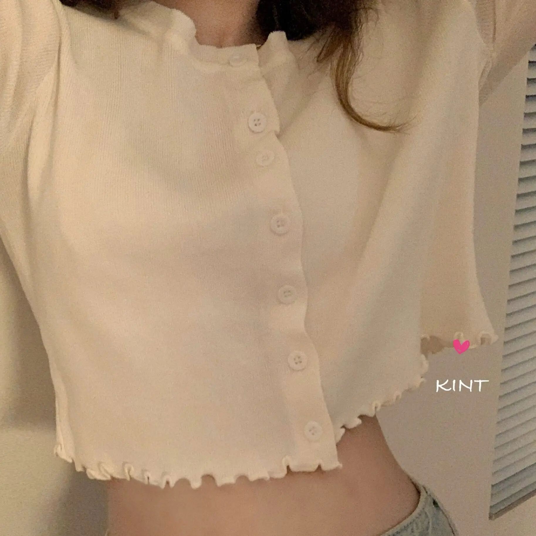 

Spring and autumn 2020 new Korean girl's ear edge design short knitwear fashion ins super fire loose and slim