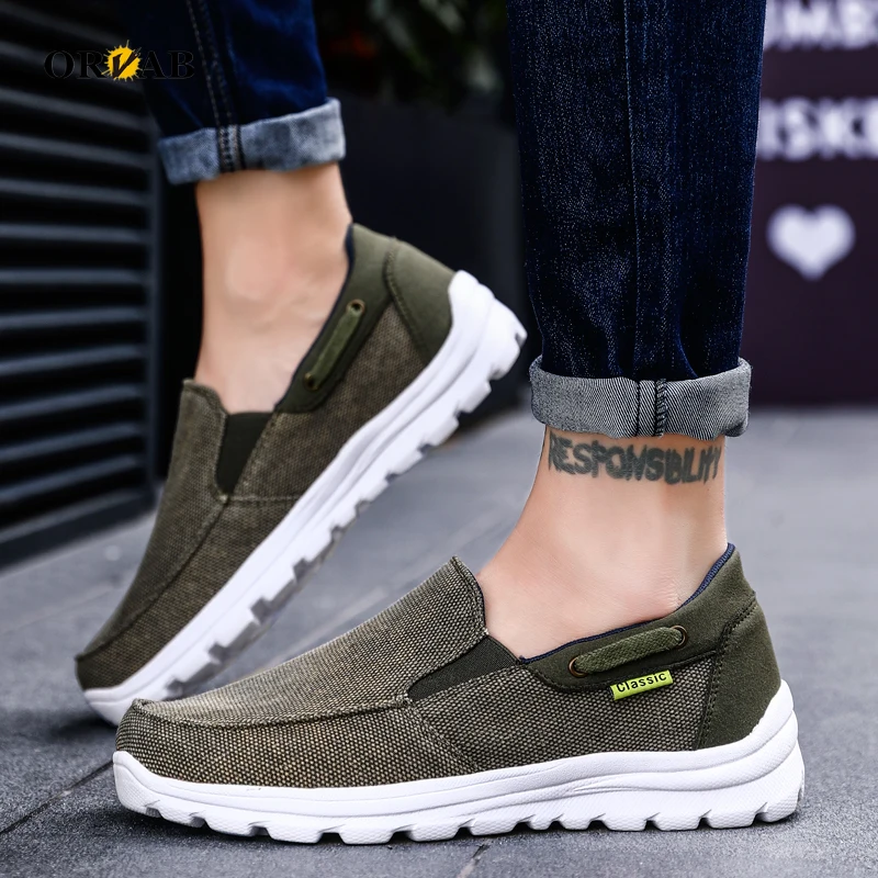 

Men Shoes Spring Summer High Quality Denim Canvas Shoes Men Loafers Comfortable Slip-On Male Driving Shoes Flats Sneakers Casual