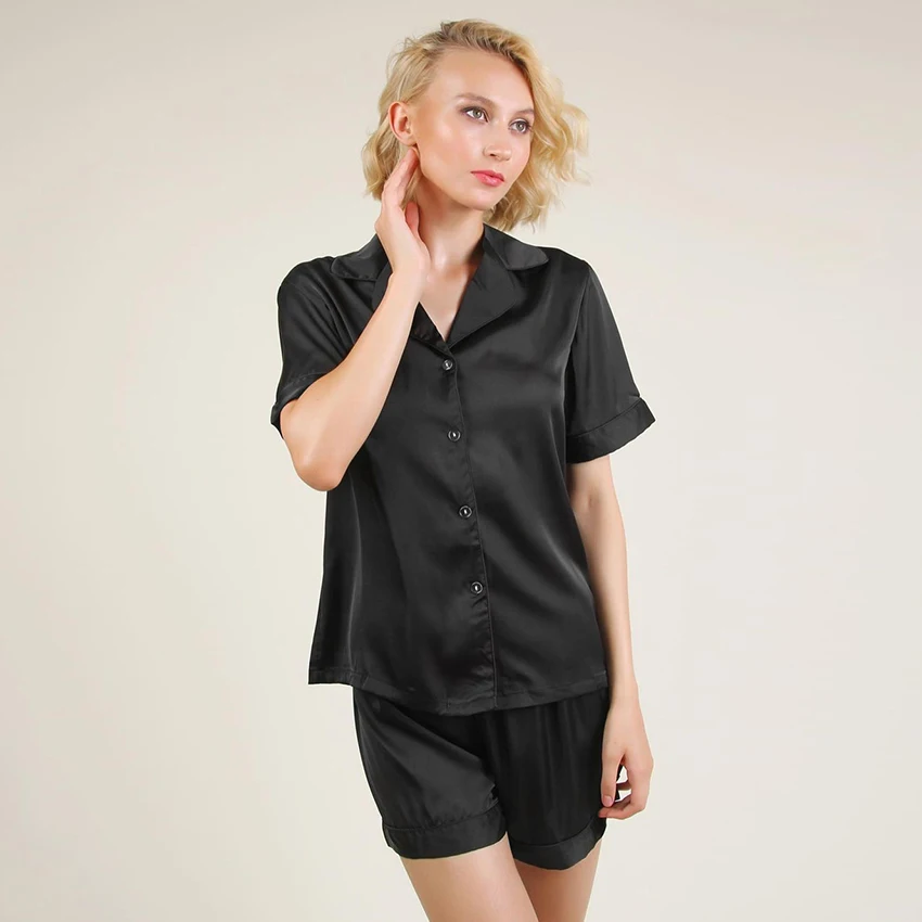 

Черный домашний костюм Restve для женщин, сатиновый комплект из 2 предметов, топ с отложным воротником и коротким рукавом, Женская Повседневная...