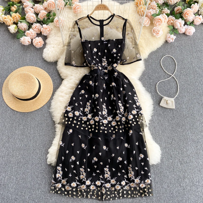 

Net Yarn Round Neck Short Sleeve Black Mesh Vestidos Female 2021 New Summer Vintage Long Midi Embroidered Dresses
