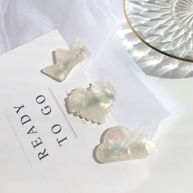 

Spring And Summer 2020 New Wild Small Hairpin Love Cloud Shell Crown Hair Accessories