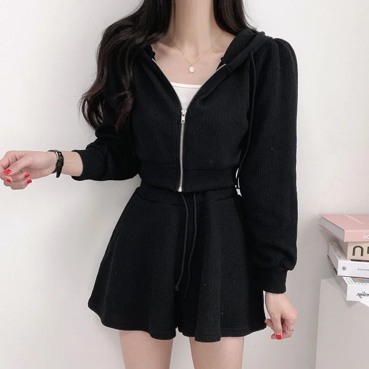 

Girl's sports suit hooded crop top + wide-leg shorts two-piece suit