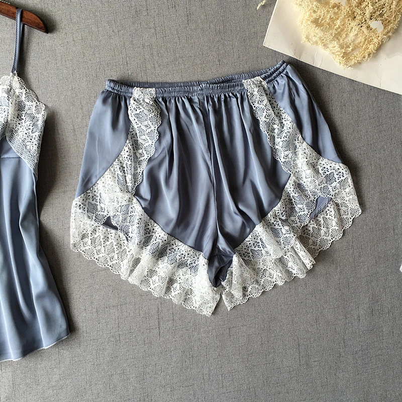 

Ladies sexy lace suspenders shorts pajamas suits home service high quality soft smooth breathable casual pajamas bathrobe 2020