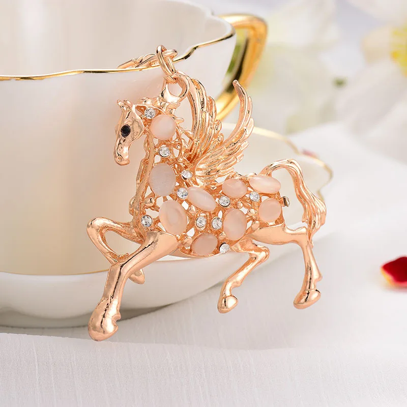 Модный держатель для ключей с летучей лошадкой сплав кристаллами опал сумка