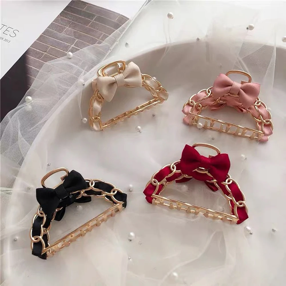

2021 Simple Bow Hair Claw Clamp Fashion Metal Hair Crab Barrettes Makeup Hair Styling Barrettes for Women Hair Accessories Hea