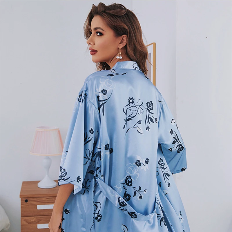 

UBILAH New Silk Ice Silk Female Summer Sexy Suspender Shorts Home Service Flower Nightgown Three-piece Suit Pajama Set Women