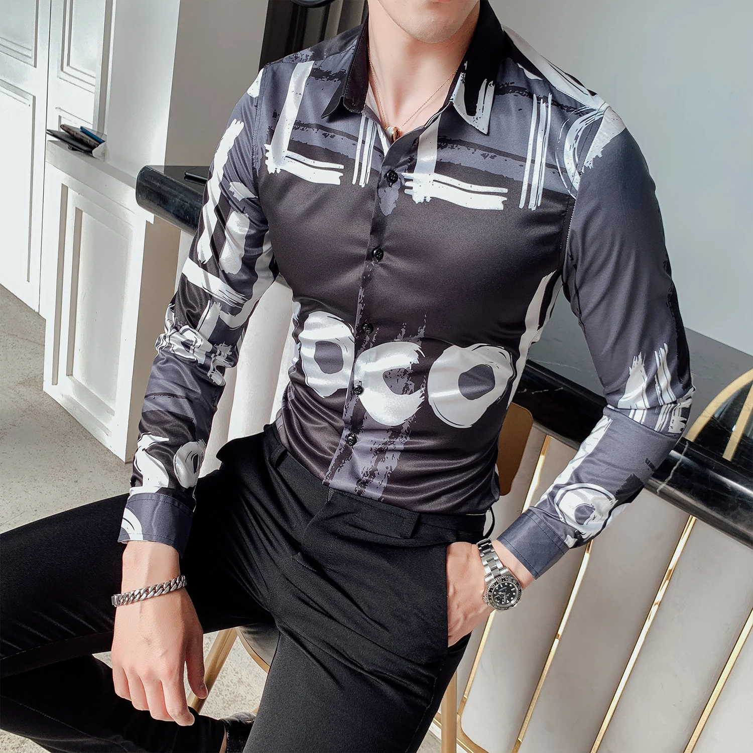 Мужская рубашка с длинным рукавом в британском стиле черно-белая принтом букв