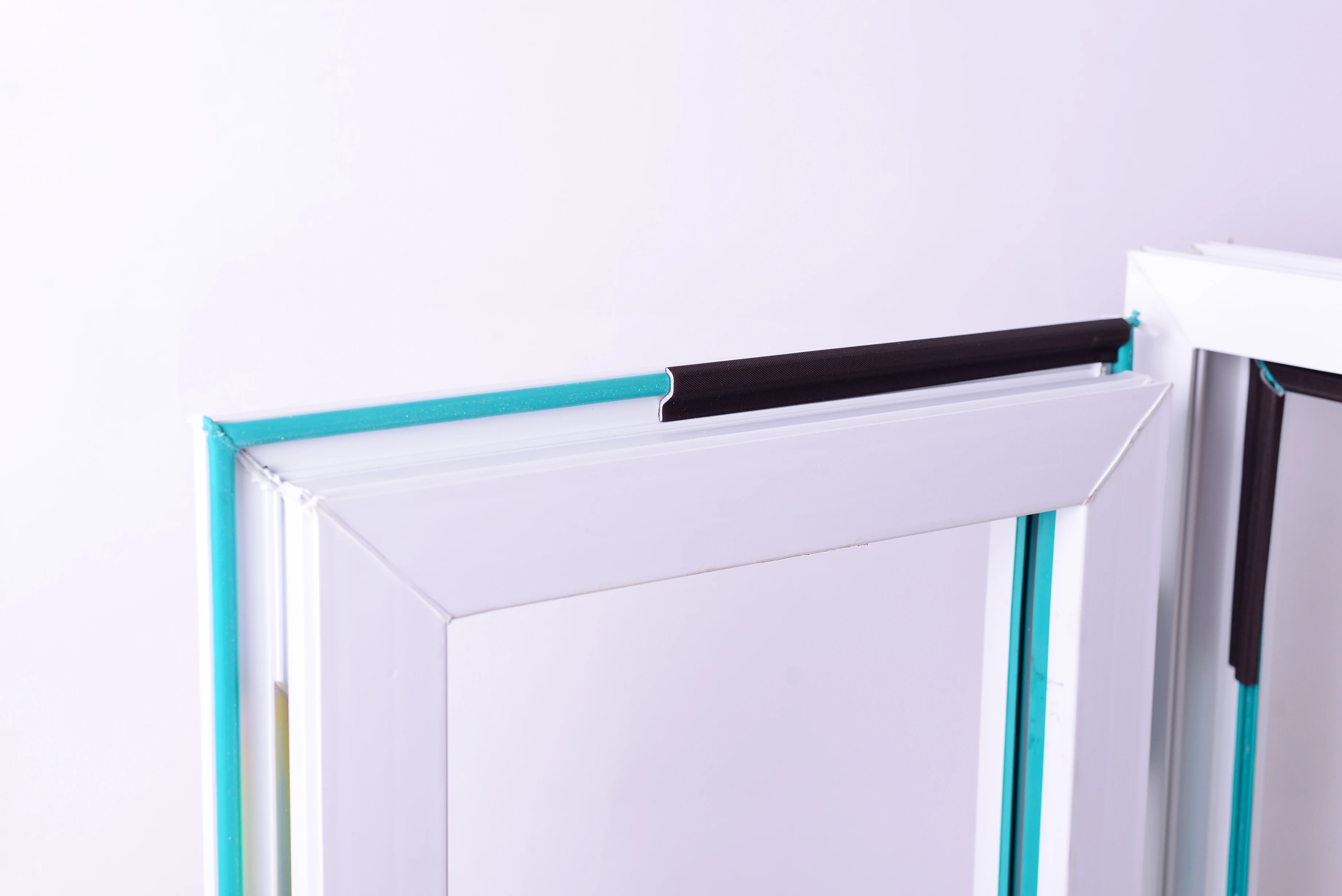 Алюминиевый корпус окна Акустические уплотнения S образная поролоновая полоса |