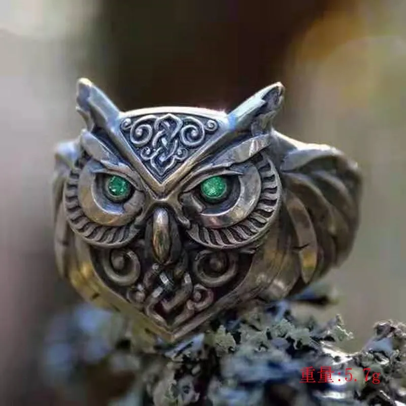 

Retro Unisex Antique Silver Color Domineering Owl Shaped Ring with Green Eye Crystal Rhinestone for Women Men Party Jewelry