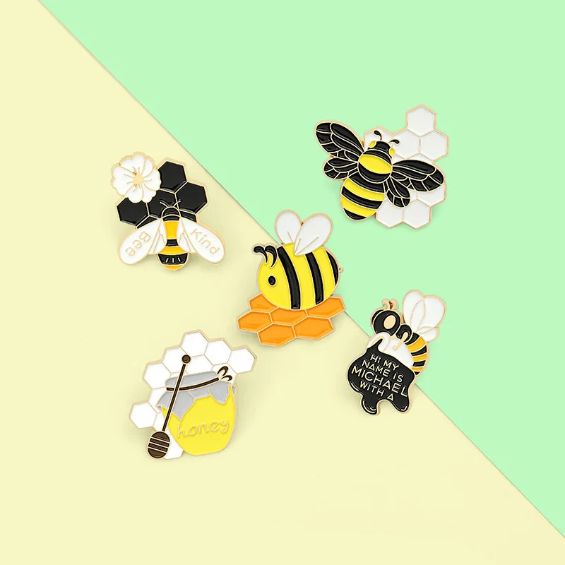 

Bee Kind Enamel Pin Custom Honeycomb Honey Jar Bee Brooches Bag Lapel Pin Cartoon Badge Jewelry Gift for Kids Friends