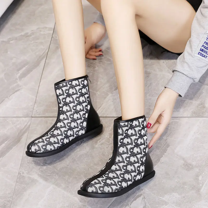 

2021 Ins Hot Student Girls Flat Mid Calf Boots Women'S Casual Autumn Winter Shoes Women Graffiti Back Zipper Short Boots Female