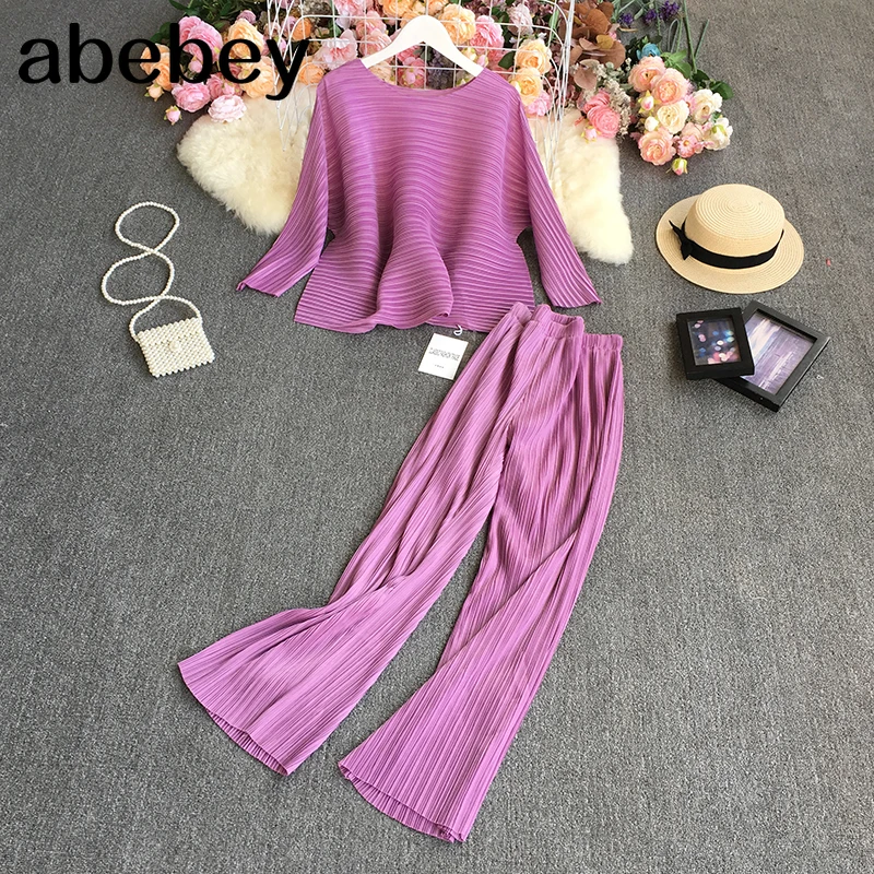 

Новинка весна-осень 2021, модный короткий плиссированный топ с круглым вырезом и длинным рукавом + повседневные широкие плиссированные брюки ...