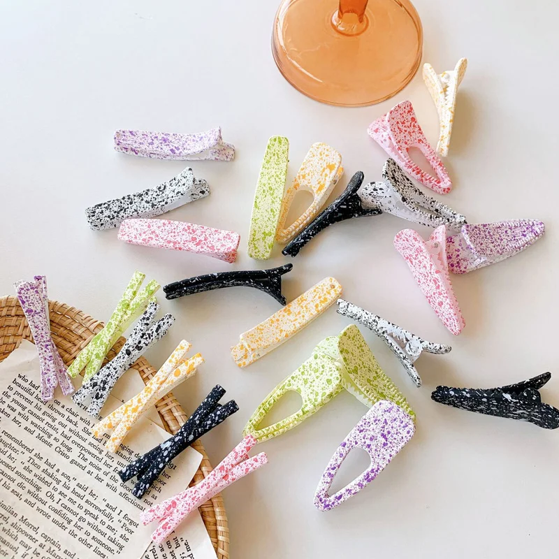 

1Pc Headdress Girl Plastic Hairclip Color Cross Bangs Clip For Women