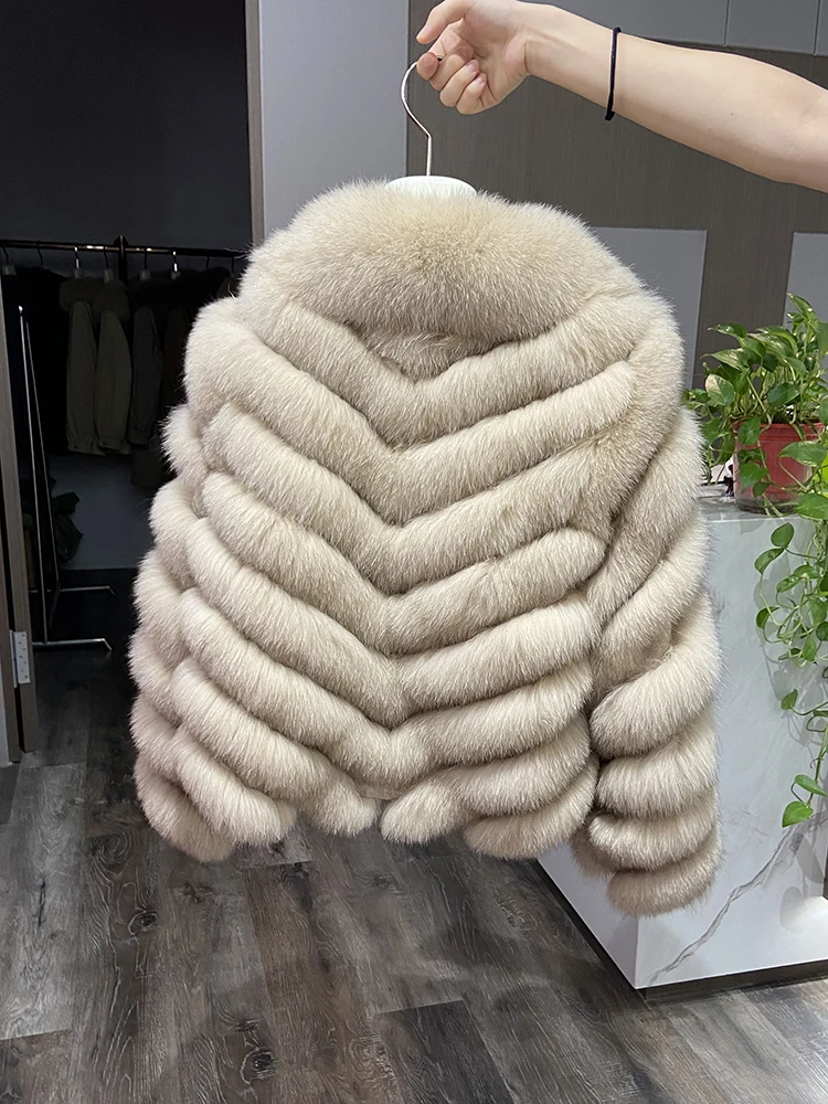 Женская утепленная шуба из натурального Лисьего меха модная теплая с воротником