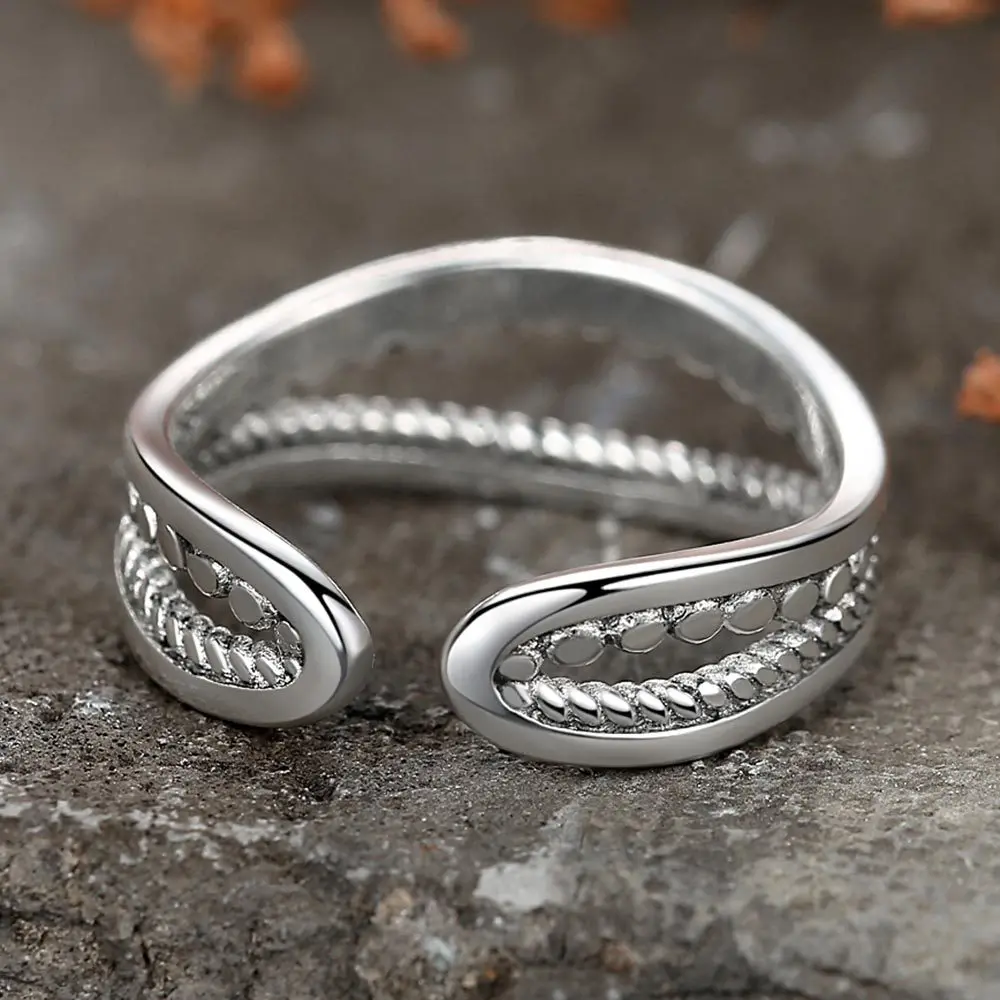 

925 Sterling Silver Ring High Quality Hollow Woman Fashion Jewelry Opening Adjustable Tooth Ring Thai Silver Black
