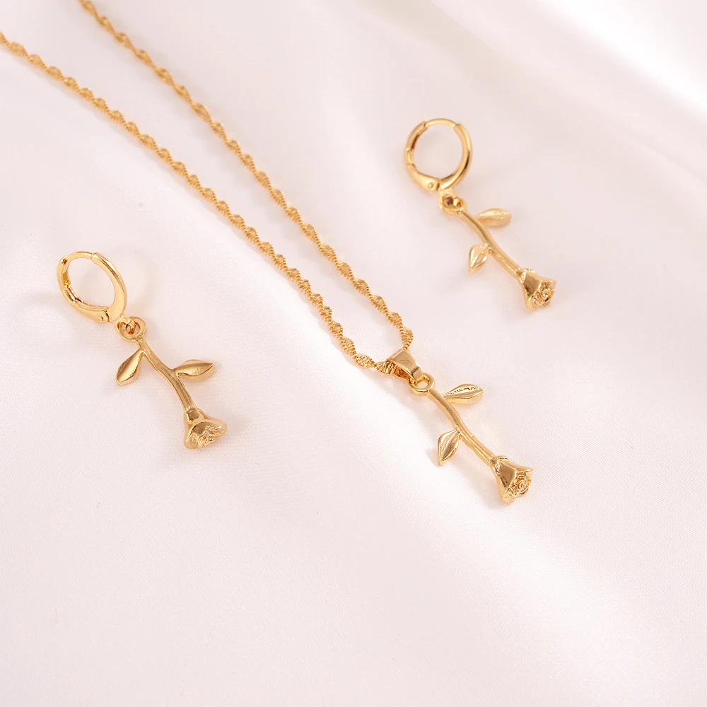 

Bangrui 2021 New Fashion Vintage Rose Necklace Pendant Earrings Long Chain Charm Simple Women's Jewelry Sets Valentine's Day