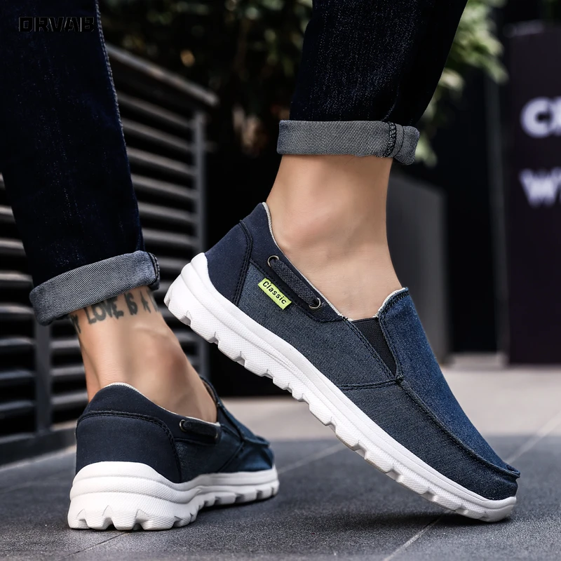 

Men Casual Shoes Tenis Masculino Adulto Classic Slip-On Male Canvas Shoes Breathable Comfortable Sneakers Men Loafers Size 39-48