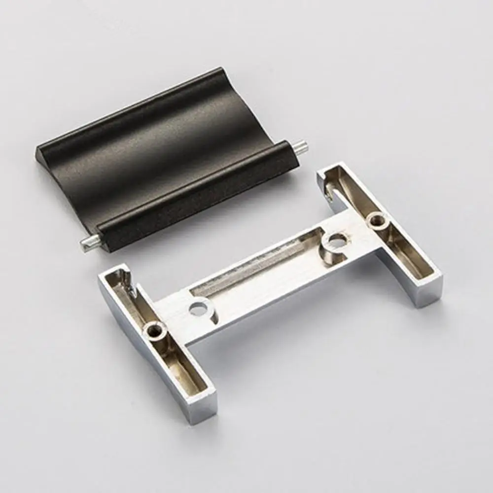 Шкаф для одежды минималистичный песочный черный темный ящик ручка мебели в