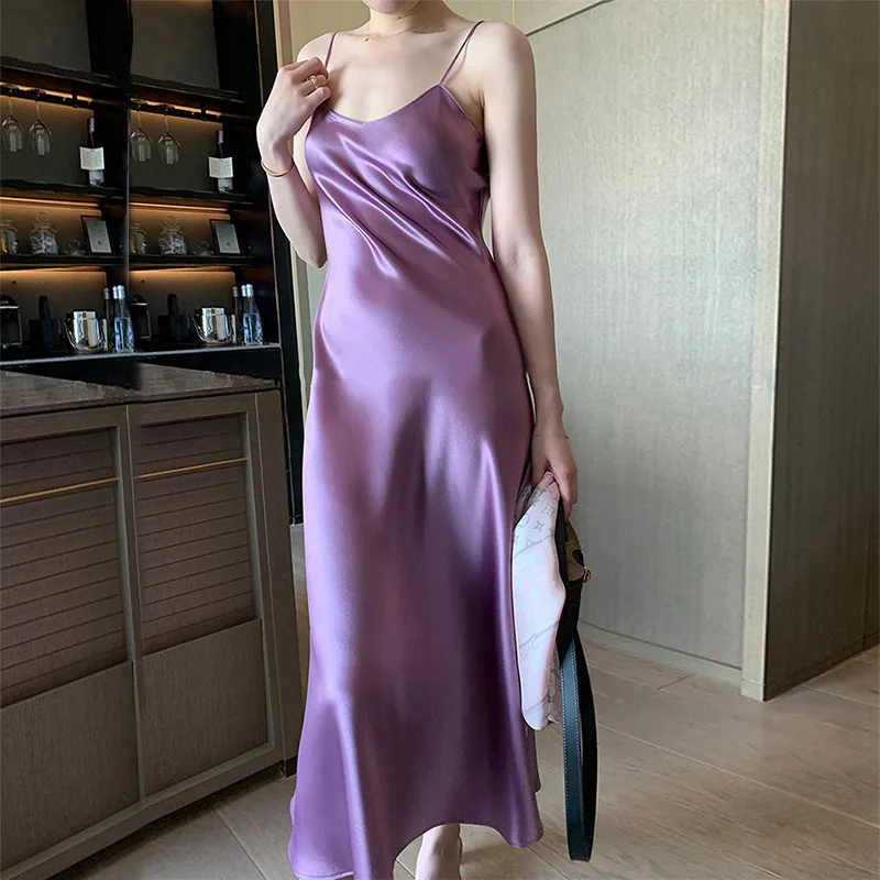

High satin, light luxury, Yu Jie's temperament, deep fried street design, age reducing triacetic acid dress, Long Satin