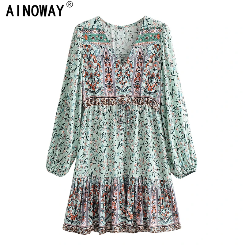 Женское винтажное мини платье в стиле хиппи летнее зеленое с цветочным принтом и