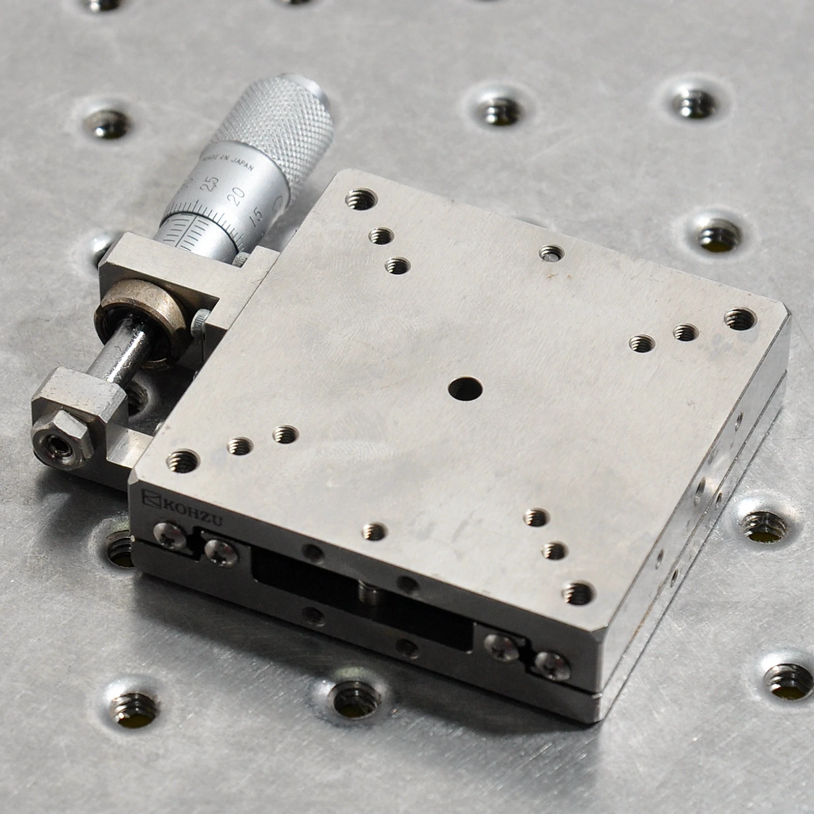 

Y-axis mobile adjustment table SGYM06S-S1 KOHZU manual precision displacement fine adjustment sliding table steel 60mm