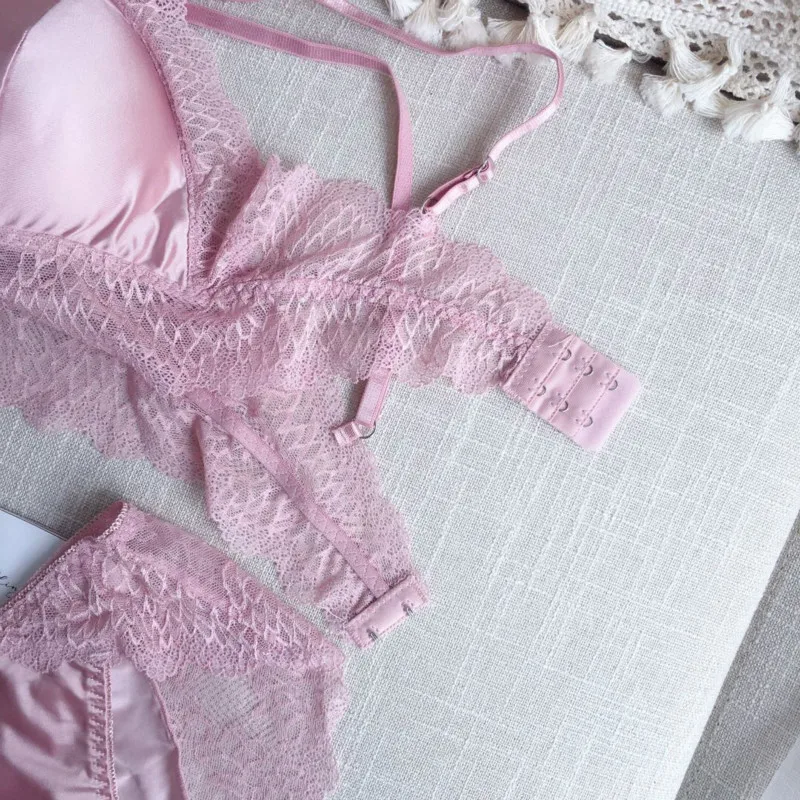 Новейший Сексуальный Шелковистый кружевной бюстгальтер беспроводное