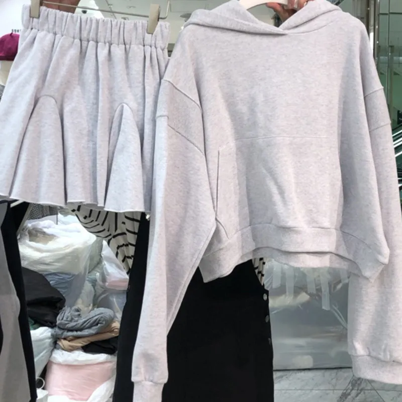 

Women Two Pieces Sets 2021 Spring Hooded Long Sleeve Pullover Sweatshirt + High Waist Pleated A-line Skirt Suits