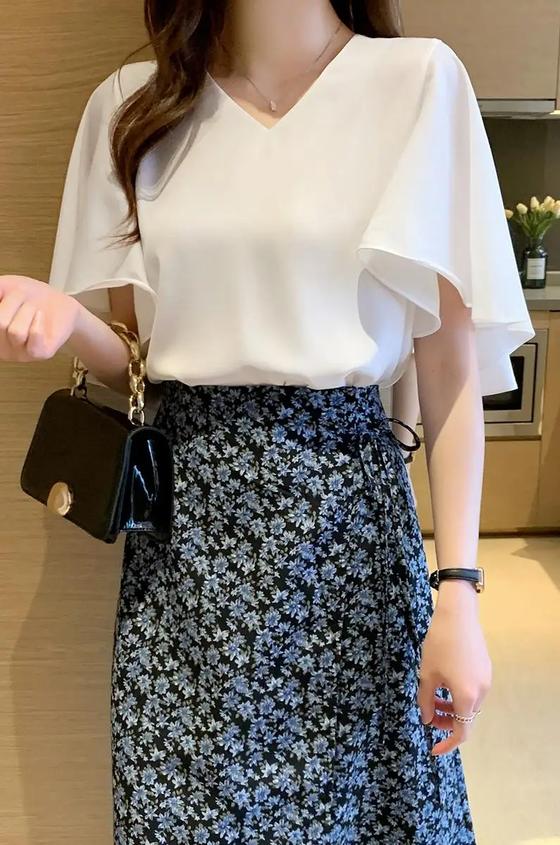 

COIGARSAM Short blouse women New Summer Butterfly Sleeve V-Neck blusas womens tops and blouses White Apricot 5376