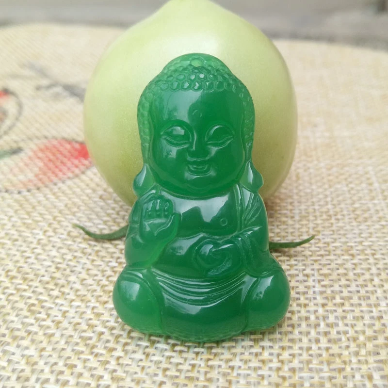 

Authentic jade pure natural green Jade pendant pieces of men and women models chalcedony twist heaven and earth ice kind