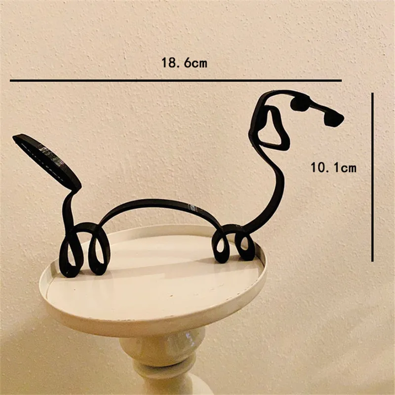 Металлическая ретро-скульптура в виде собаки с железной линией минималистичное